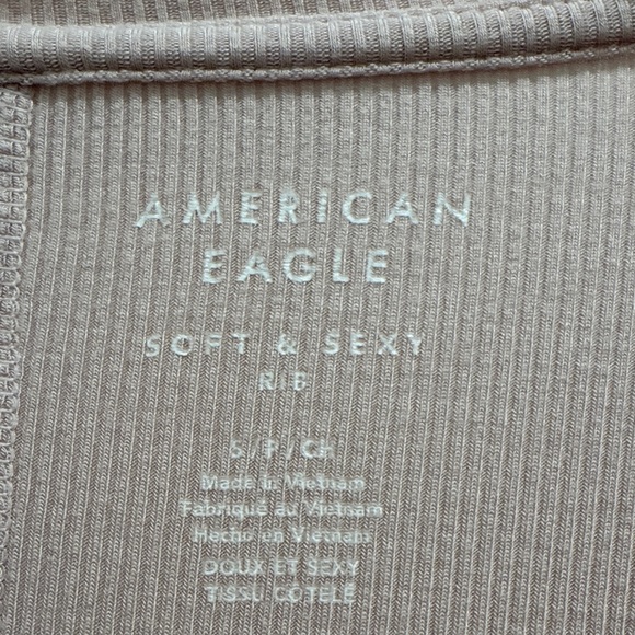 American Eagle Cropped ‘Soft & Sexy’ Pink Ribbed Short Sleeve Tee - Picture 2 of 6